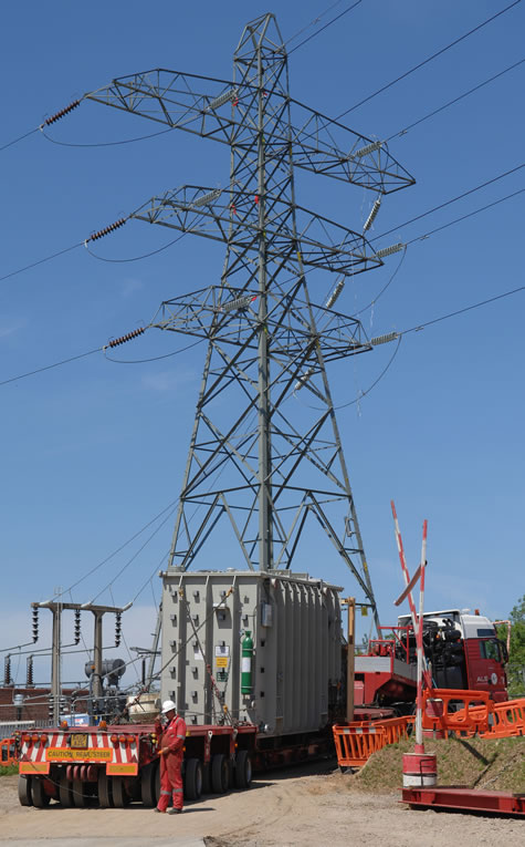 One of the reactors arriving at the Salle substation.